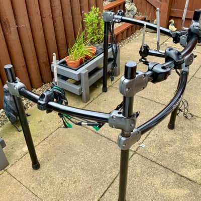 Roland Roland drum rack plus 4 Tom mounts ..plus 2 stand mounts 2003 image 4