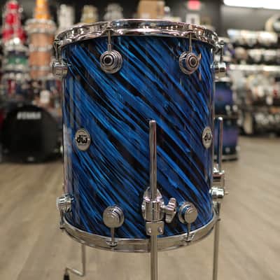 Pre-Owned DW Collector's Series Maple Standard 14" Floor Tom (Twisted Blue Oyster) image 3