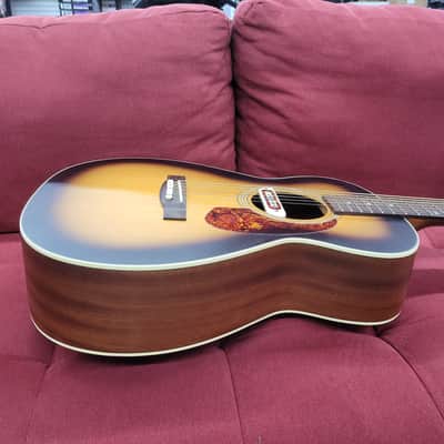 Guild Westerly Collection M-240E Troubadour with Pau Ferro Fretboard - Sunburst image 7
