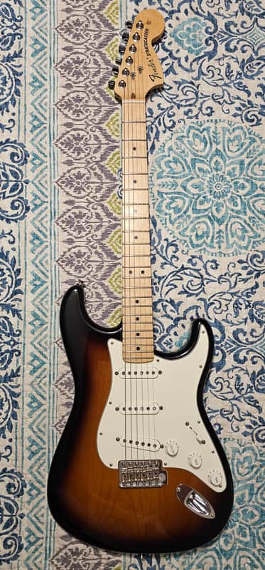 Fender American Special Stratocaster with Maple Fretboard 2012 - 2-Color Sunburst