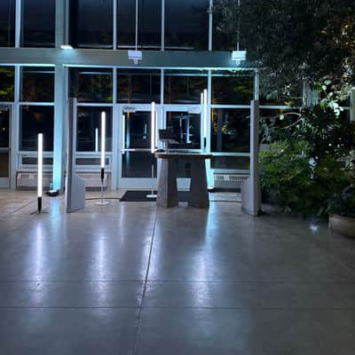 LD Systems Maui P900 Portable PA system - Cocoon White image 3