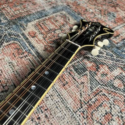 The Loar LM-600-VS W/ Case image 5
