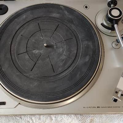 Sanyo TP 1005A turntable in excellent condition - 1980's image 1