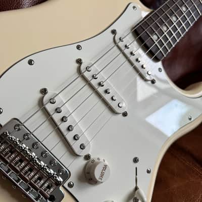 Fender Albert Hammond Jr Stratocaster 2022 image 2