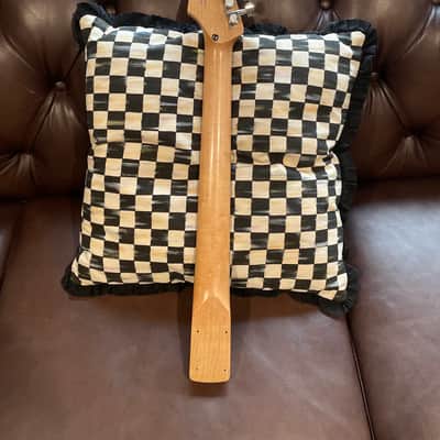 Flamed Squier Stratocaster Neck Rosewood image 10
