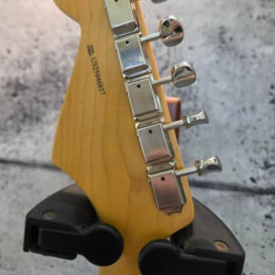 Fender American Professional Classic Stratocaster 2025 - Present - 3-Color Sunburst image 5