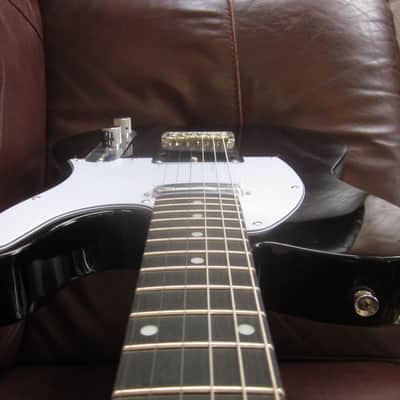 Jay Turser JT-LT-BK-A-U Electric Guitar Single Cutaway Black/White image 6