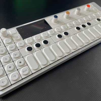 Teenage Engineering OP-1 Field Synthesizer Workstation 2022 - White + Field Case