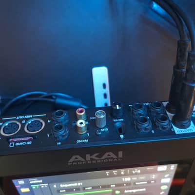 Akai MPC Live II Standalone Sampler / Sequencer 2020 - Present - Black image 3