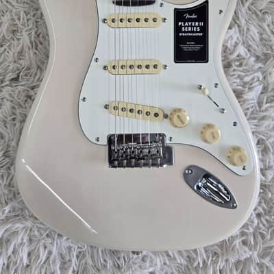 Fender Player II Stratocaster, Rosewood Fingerboard, White Blonde Finish - MIM image 8