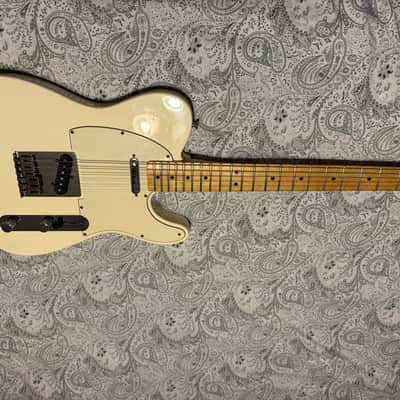Fender Standard Telecaster 2006 - 2018 image 1