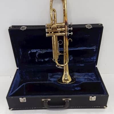 King Cleveland 600 Bb Trumpet, USA, Brass with Case, good but resolder image 17