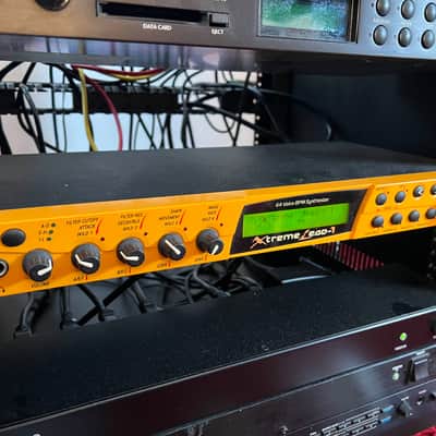 E-MU Systems Xtreme Lead-1 Rackmount 64-Voice Expandable Synthesizer 2000 - Orange