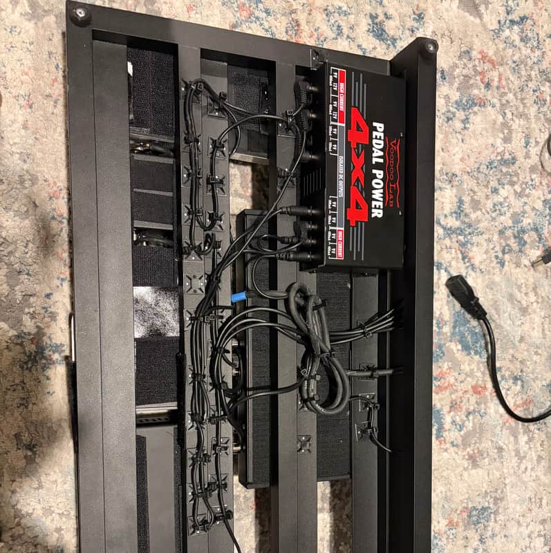 Voodoo Lab Pedal Power 4X4