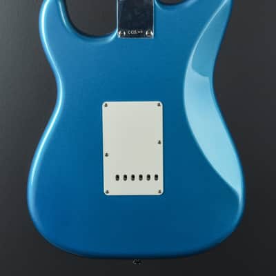 Fender Vintera II 60's Stratocaster - Lake Placid Blue image 5