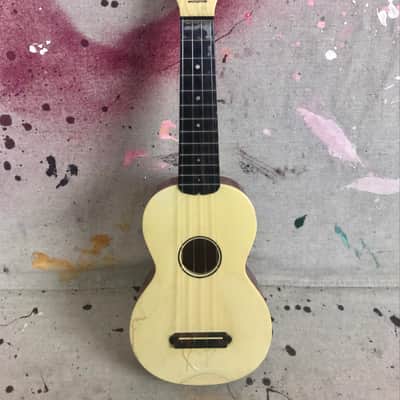 Vintage Maccaferri Islander Ukulele Red MOTS-Plastic 1960's White Poor Condition image 1