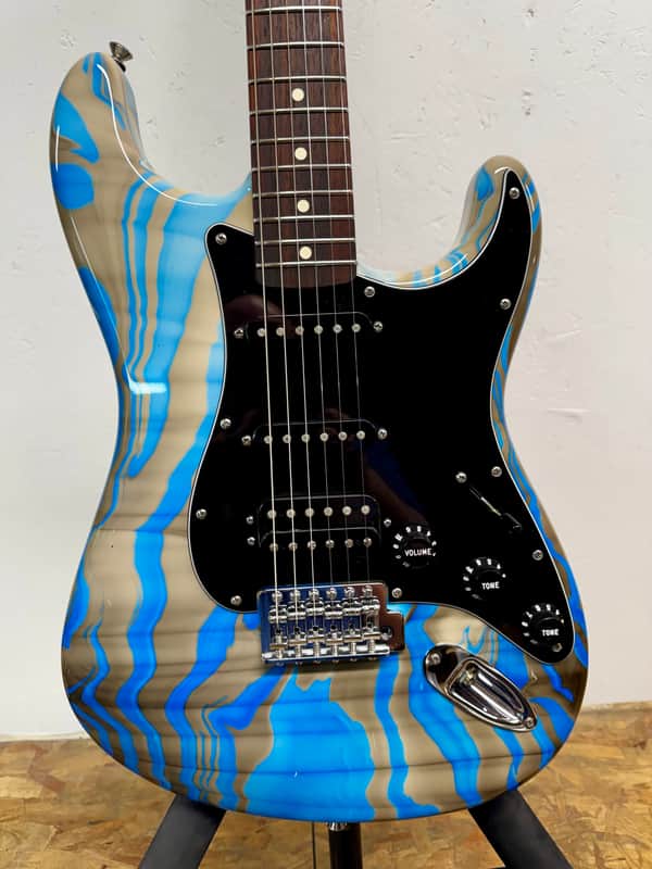 ‘13 Fender FSR Standard Stratocaster® HSS Swirl image 1