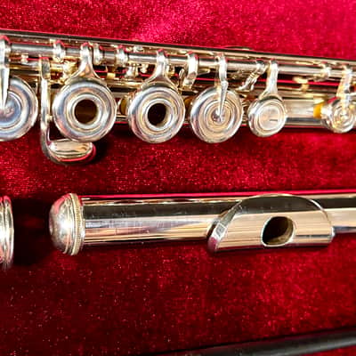 Yamaha YFL 282 Open Hole Flute 🔥 Plays Great🔥 Gorgeous 😎 image 4