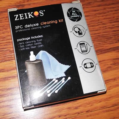 Zeikos Universal LCD Screen Gaurd and Free Cleaning Kit image 3