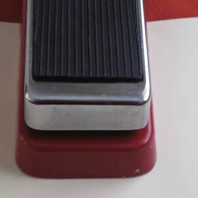 for parts / for repair used Dunlop ROTOVIBE JH4S (2nd ver) casing and some internal parts, from 1994 (NO: bottom plate, feet, bottom screws. jacks, switch, button, knob, knob cover, nuts -- and missing one front bumper) image 16