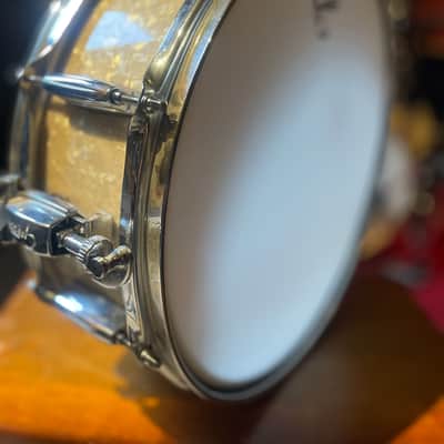 Gretsch Catalina Club 14" Snare Drum (NEW!) 2016 - Vintage Pearl (round badge) image 1