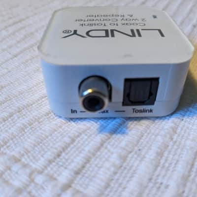 Lindy Coaxial / Optical Audio Converter 2010s - White image 3