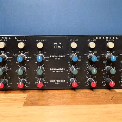 Meyer Sound CP-10 Parametric Equalizer - Black image 2