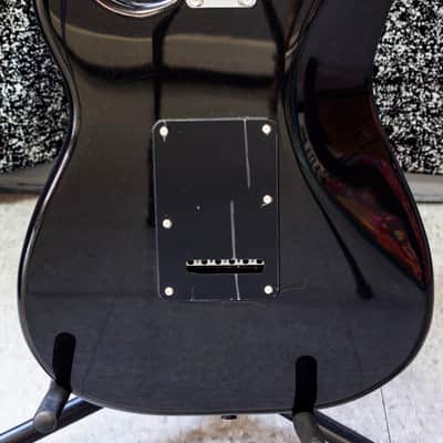 Squier Affinity Series Stratocaster HSS with Laurel Fretboard 2018 - Present - Montego Black Metallic image 5