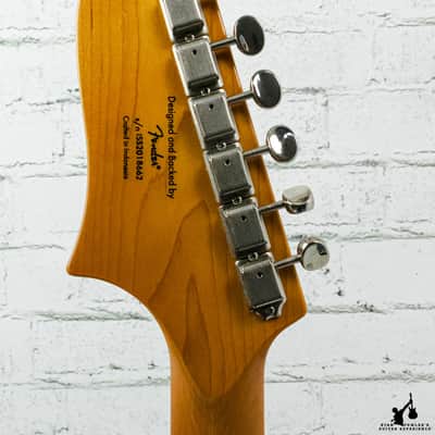 Squier Starcaster Sunburst w/ Bag image 7