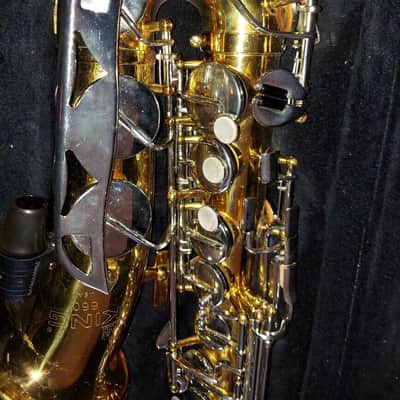 KING Empire 660 Alto Saxophone, USA, Very Good Condition. with Case/Neck/Mouthpiece image 4