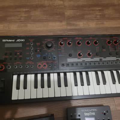 Roland JD-Xi 37-Key Analog/Digital Crossover Synthesizer 2015 - Present - Black