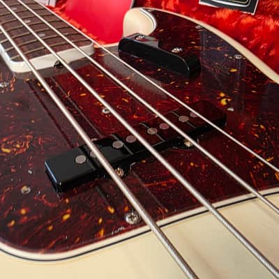 Fender American Vintage II 1966 Jazz Bass BRAND NEW 60s Olympic White Nitro Finish USA 1960's Custom Reissue 4 String CASE QUEEN NOS image 8