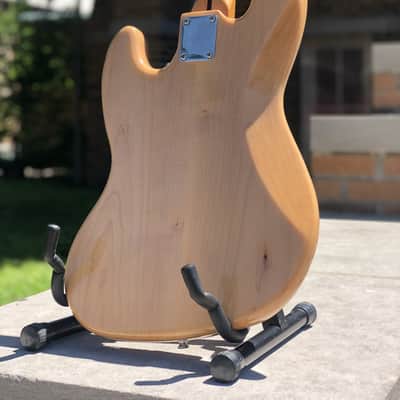 Squier Classic Vibe 70's Jazz Bass Guitar  Natural image 7