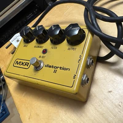 MXR MX-142 Distortion II 1979 - 1984 - Yellow image 2