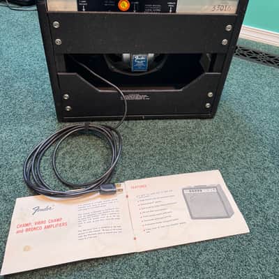 1971 Fender Vibro Champ - Amp (6-Watt 1x8" Guitar Combo) image 12