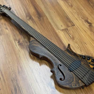 Stradi Symphony The Dorado Fretless 6 string image 4