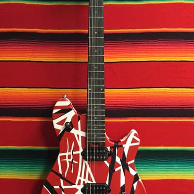 EVH Striped Series Wolfgang Special Striped 2024 - Red/Black/White image 3