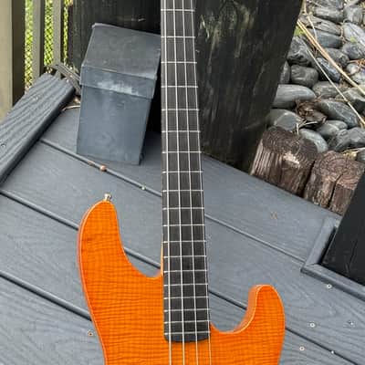 Fender Precision Bass 40th Anniversary 1992 - stunning Amber finished Flamey Maple neck by the Custom Shop ! image 9