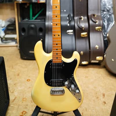 Music Man Sabre II 1978 image 2