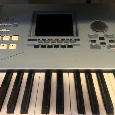 Yamaha Motif XS8 88 key synthesizer/workstation 2010 - Blue image 3