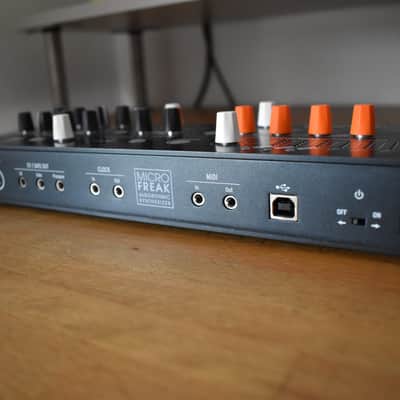 Arturia MicroFreak 25-Key Algorithmic Synthesizer 2019 - Present - Black image 7
