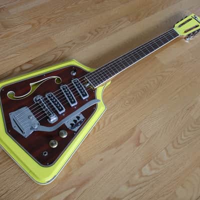 Domino California Rebel 1967 Yellow image 1