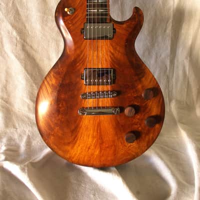 Bhakatt Guitar Single Cut, carve top 2026 - Body Polyurethanes neck oil finish image 2