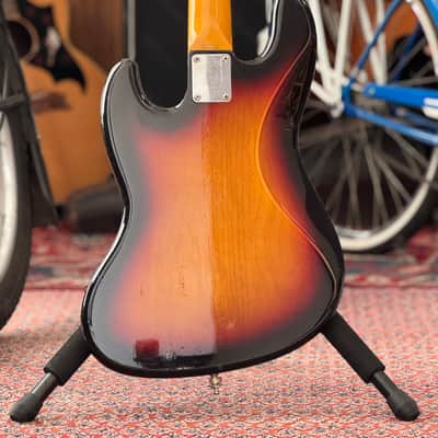 Fender Jazz Bass ’62 Reissue JB62-75US – 3-Tone Sunburst, 2004 image 2