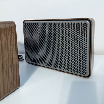 ​Grundig Flach-Box 180 Vintage Flat Wall Speakers Pair (1970s Germany) - Wood & Metal Grille image 3