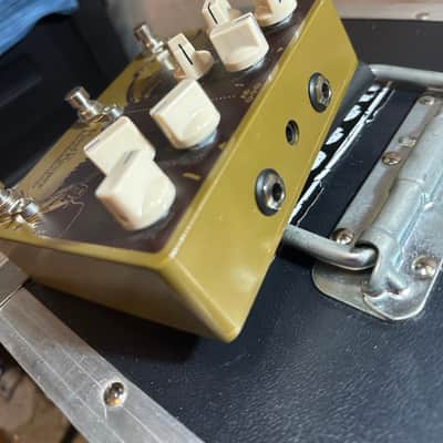 EarthQuaker Devices Hoof Reaper Double Fuzz with Octave Up V2 Limited Edition 2019 - Purple Sparkle / White Print image 2