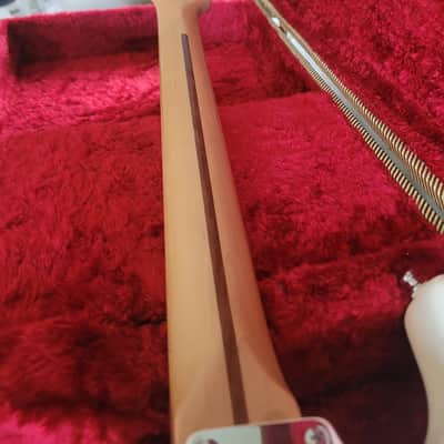 Fender Jimmie vaughan stratocaster 2005 - antique white image 9