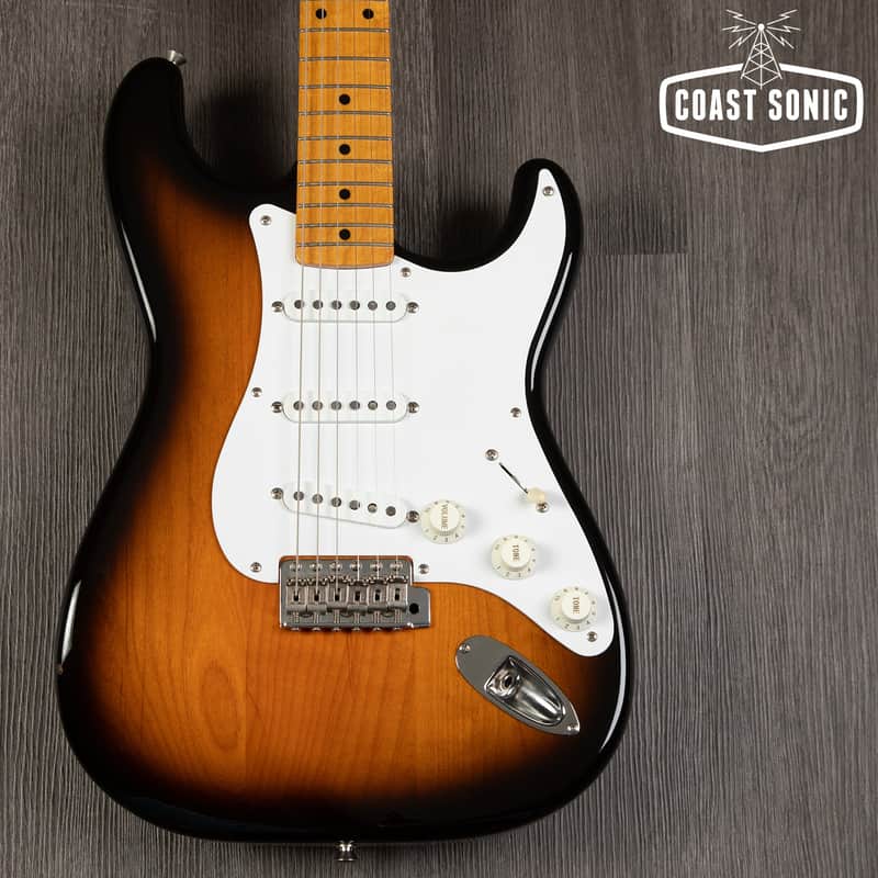 2004 Fender '62 reissue Stratocaster ST62-58US Crafted in Japan