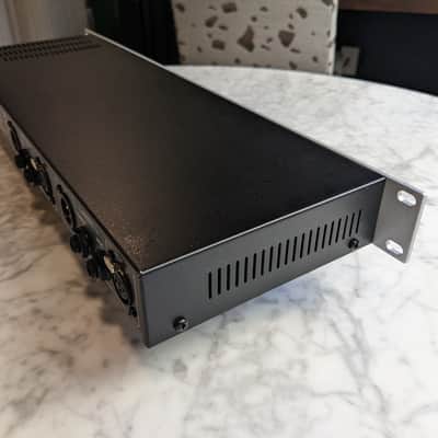 **PURE MINT** DBX 215S Dual Channel 15-Band EQ image 4