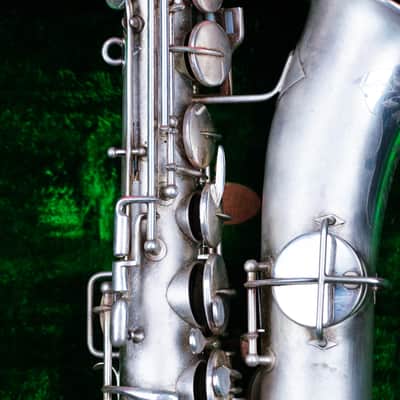 Early 1930s York Silver Plated Alto Saxophone, Hardcase, as is image 5